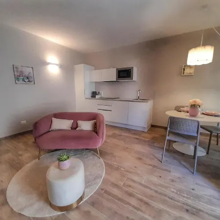 Alessia Apartment *
